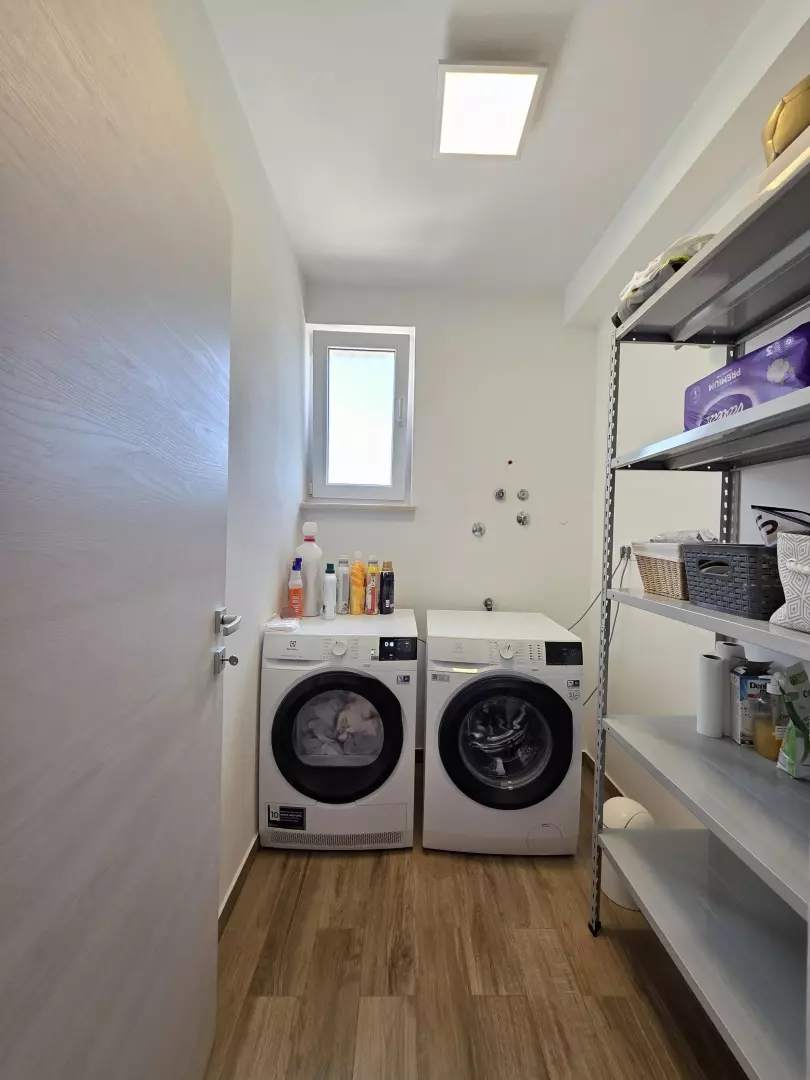original_1776090573_whatsapp-image-2026-04-13-at-16-e7bc78 5-bedroom Apartment In Nova Veruda, Croatia (209,93 M²)