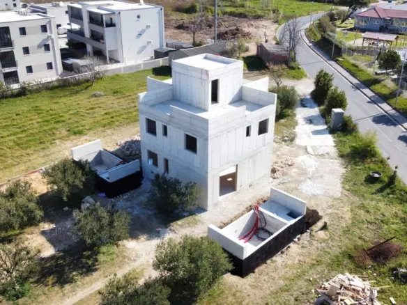 3-bedroom Apartment In Nin, Croatia (202,6 M²)