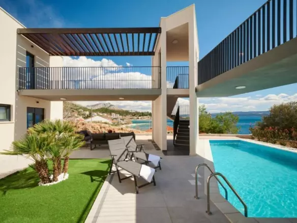 6-bedroom Detached House In Omiš, Croatia (250 M²)