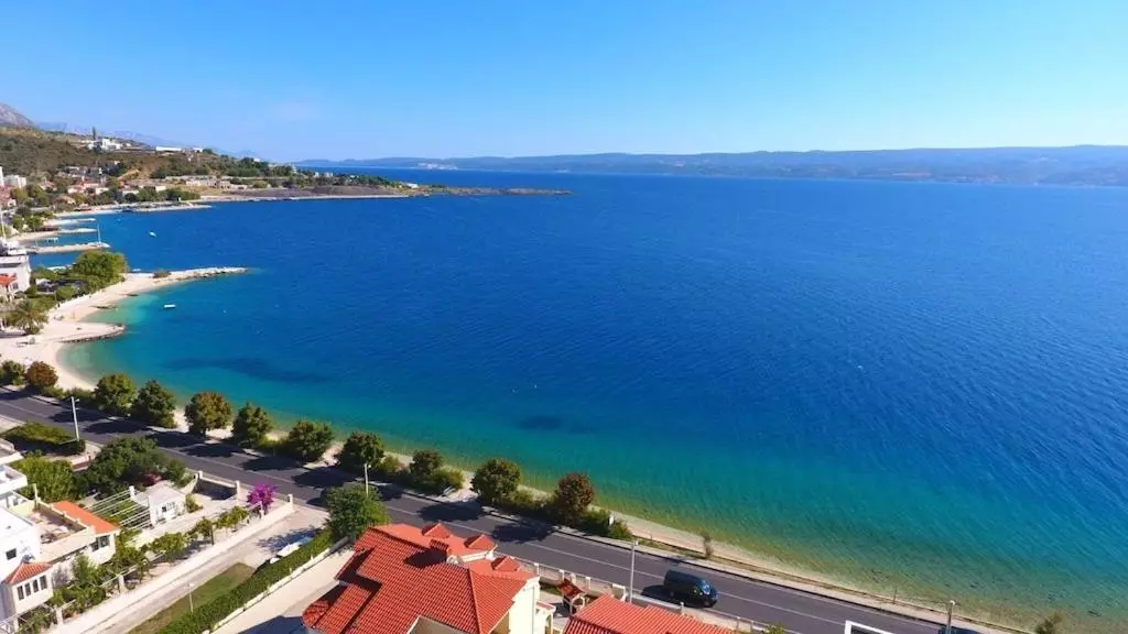 6-bedroom Detached House In Omiš, Croatia (250 M²)