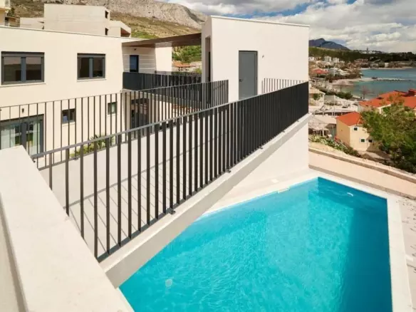 6-bedroom Detached House In Omiš, Croatia (250 M²)