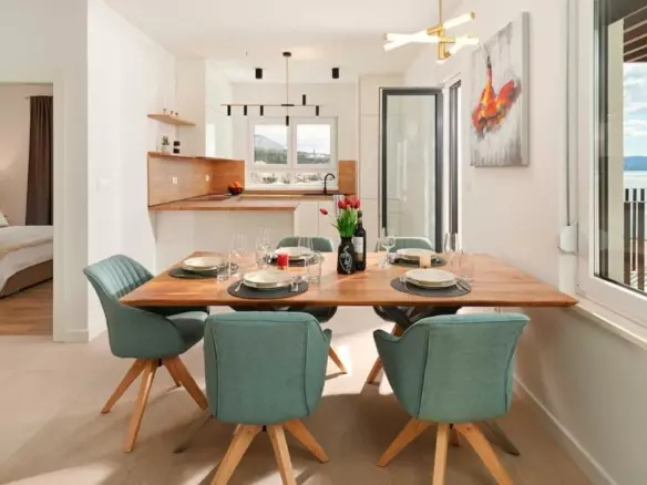 6-bedroom Detached House In Omiš, Croatia (250 M²)