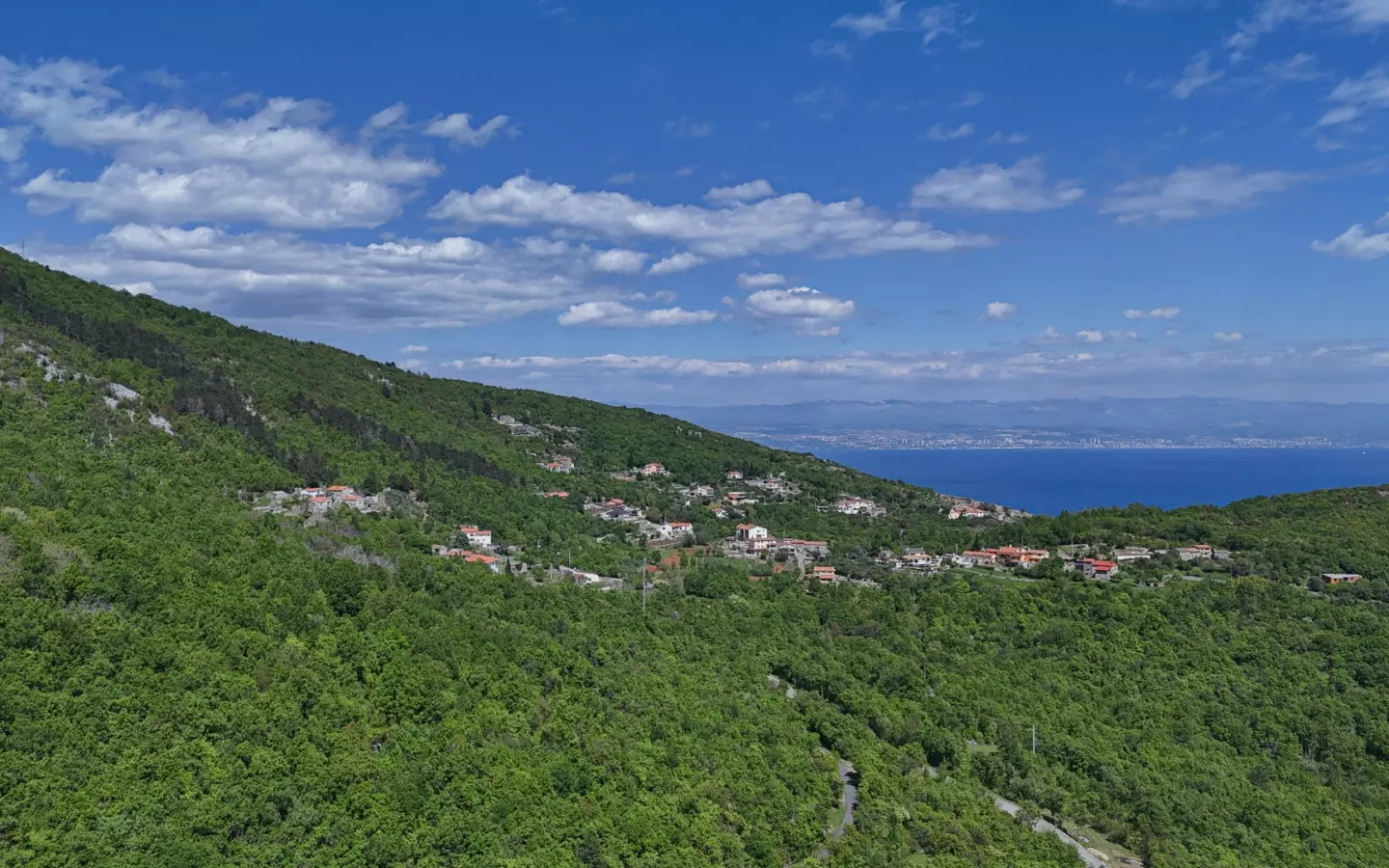 Land In Brseč, Croatia (1.173 M²)
