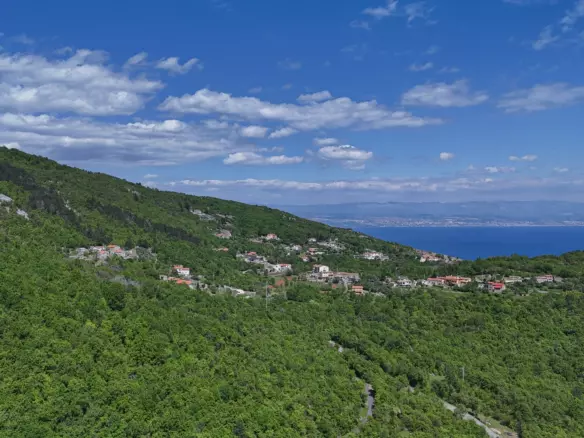 Land In Brseč, Croatia (1.173 M²)