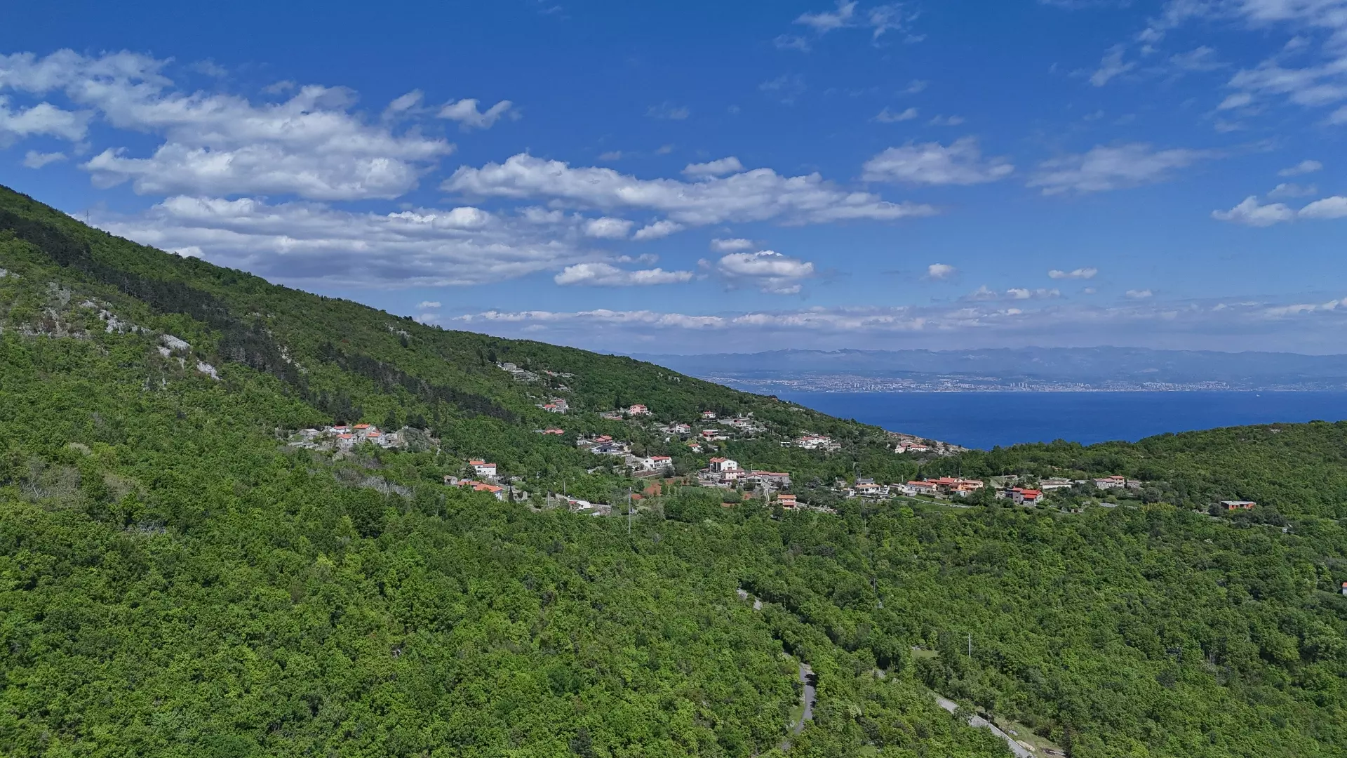 Land In Brseč, Croatia (1.173 M²)