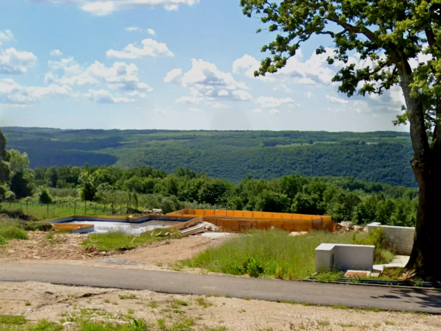 Land In Buje, Croatia (1.543 M²)