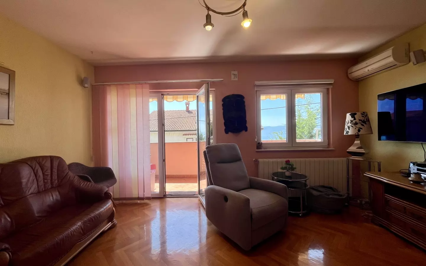 2-bedroom Apartment In Drenova, Croatia (65 M²)
