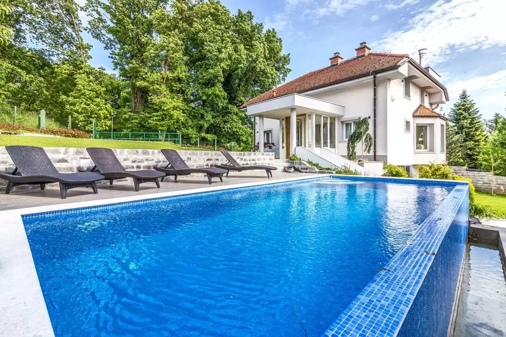 4-bedroom Detached House In Šestine, Croatia (310 M²)