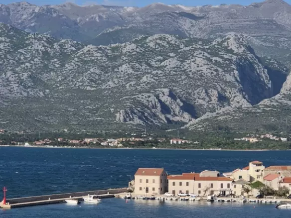 3-bedroom Apartment In Vinjerac, Croatia (120 M²)