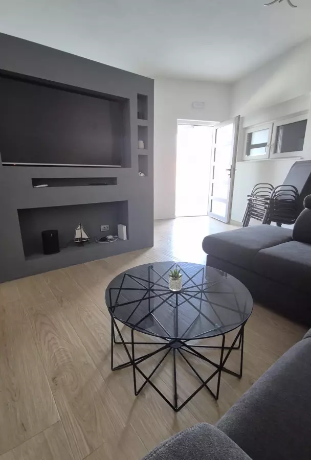 2-bedroom Apartment In Vinjerac, Croatia (120 M²)