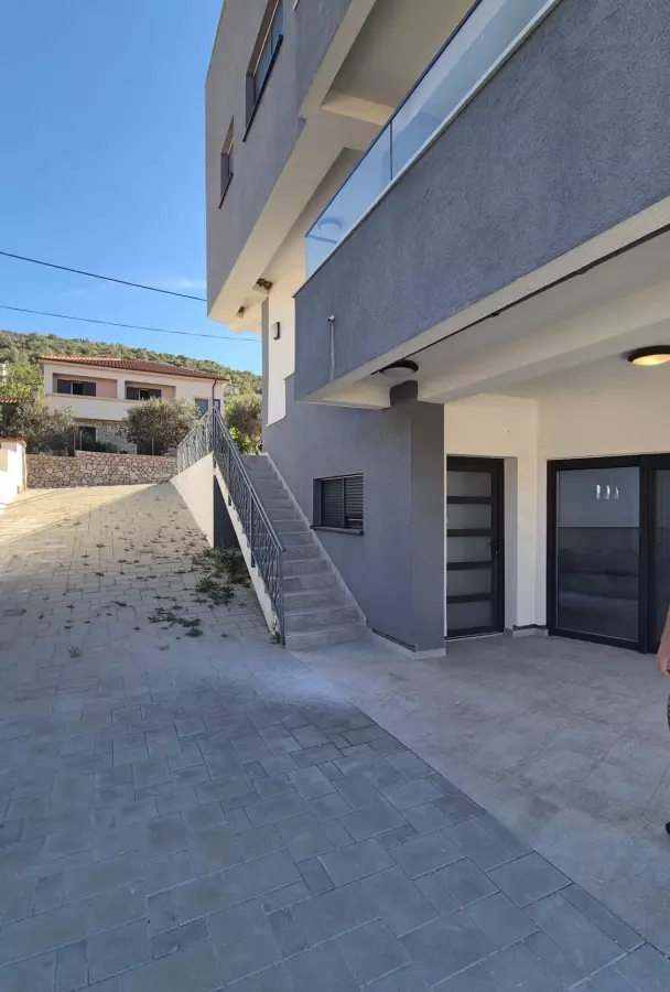 2-bedroom Apartment In Vinjerac, Croatia (120 M²)