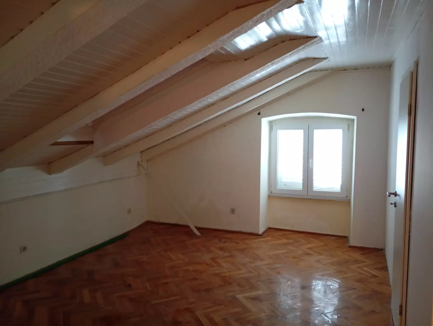5-bedroom Apartment In Centar, Croatia (159 M²)