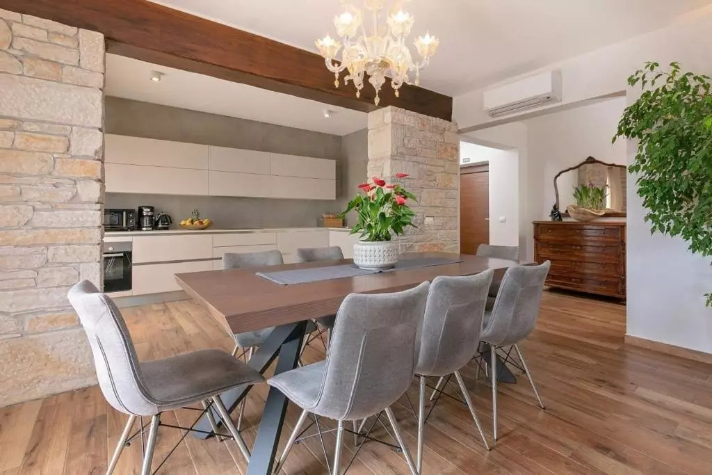 4-bedroom Detached House In Sveti Lovreč, Croatia (355 M²)