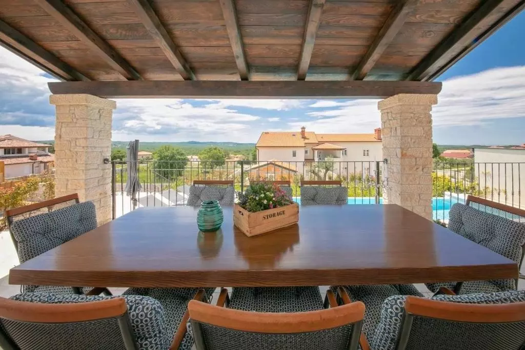 4-bedroom Detached House In Sveti Lovreč, Croatia (355 M²)