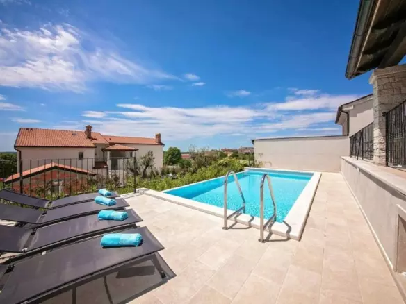 4-bedroom Detached House In Sveti Lovreč, Croatia (355 M²)
