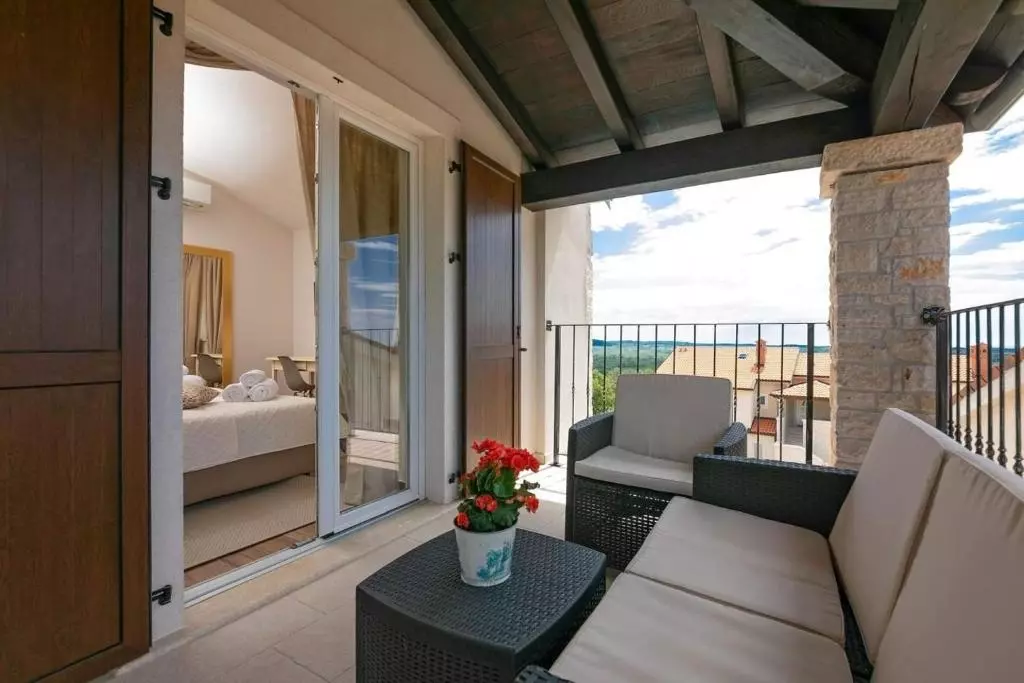4-bedroom Detached House In Sveti Lovreč, Croatia (355 M²)