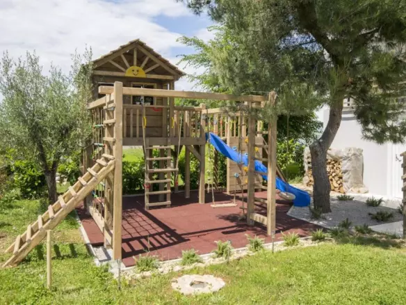 4-bedroom Villa In Labin, Croatia (240 M²)
