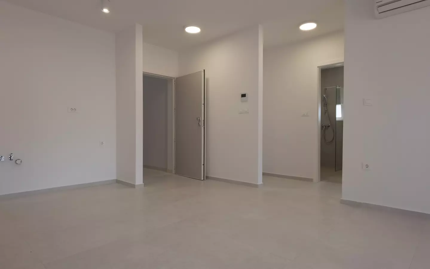 1-bedroom Apartment In Vodice, Croatia (76,16 M²)
