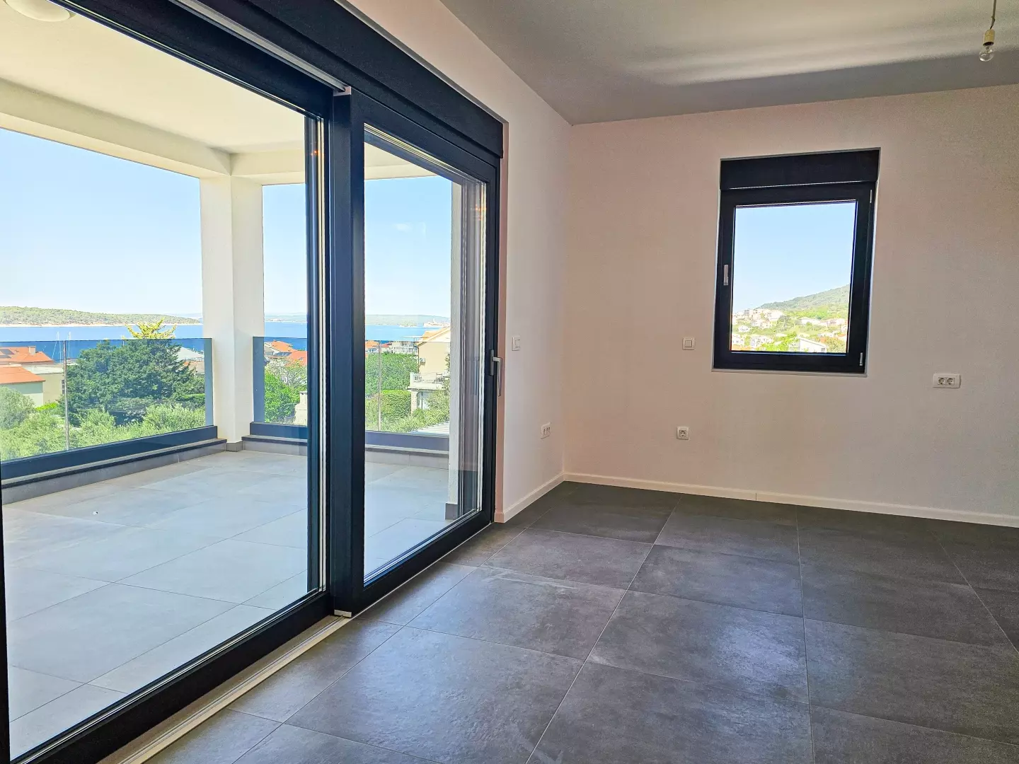 2-bedroom Apartment In Barbat Na Rabu, Croatia (87,25 M²)