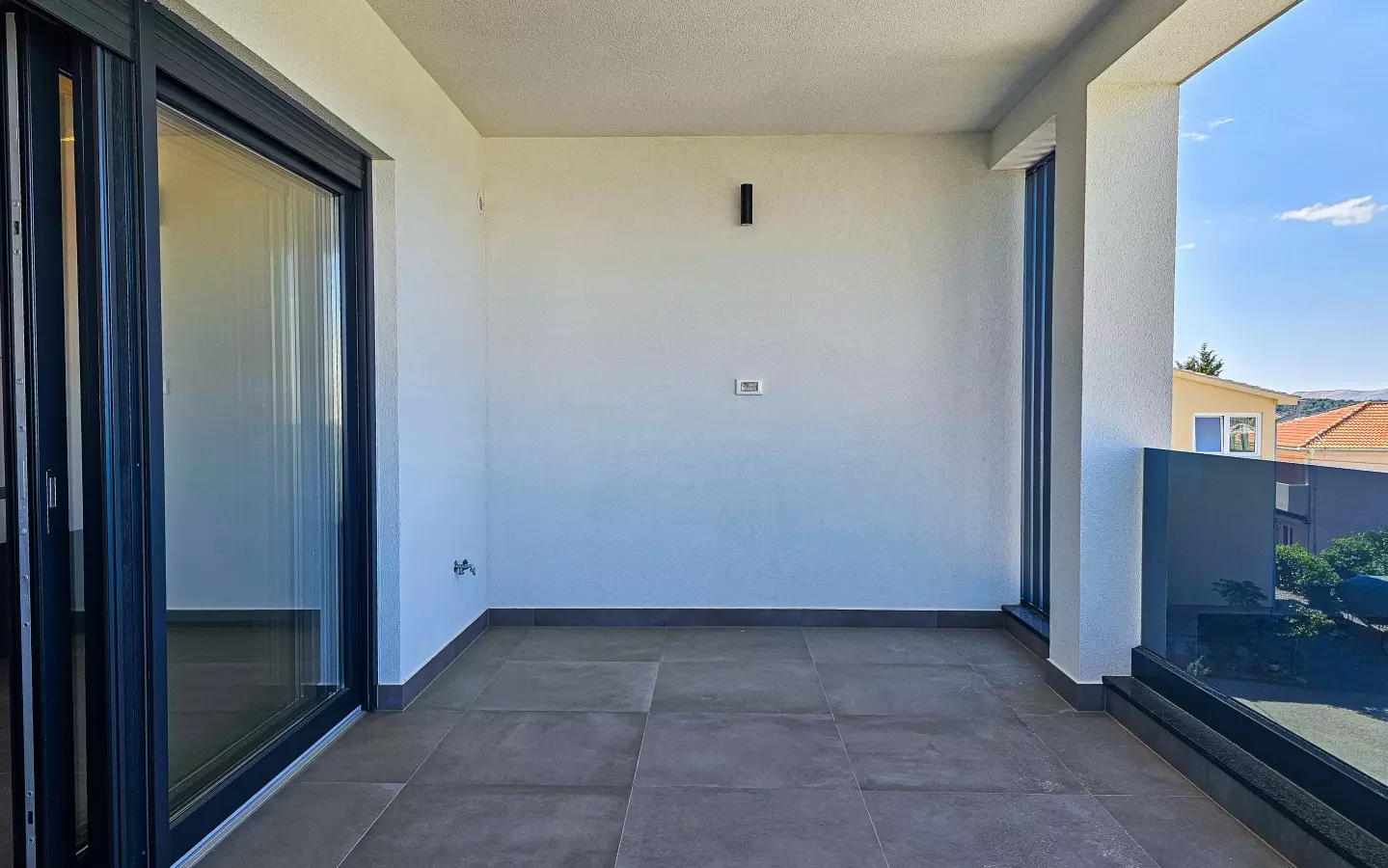2-bedroom Apartment In Barbat Na Rabu, Croatia (87,25 M²)