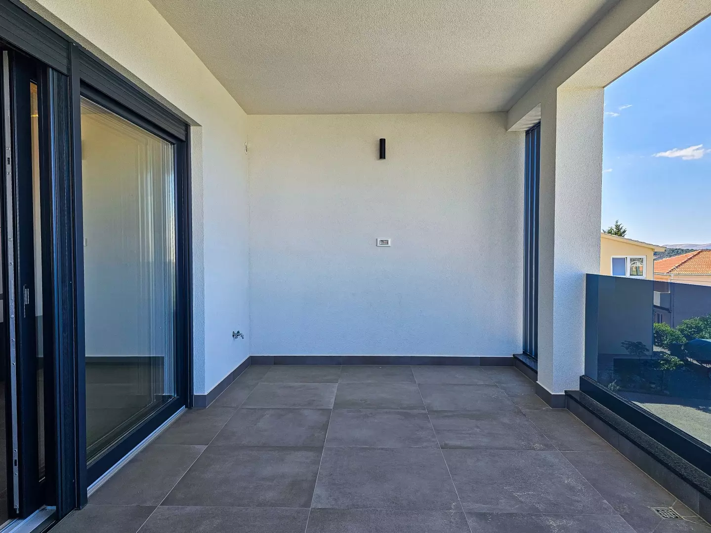 2-bedroom Apartment In Barbat Na Rabu, Croatia (87,25 M²)