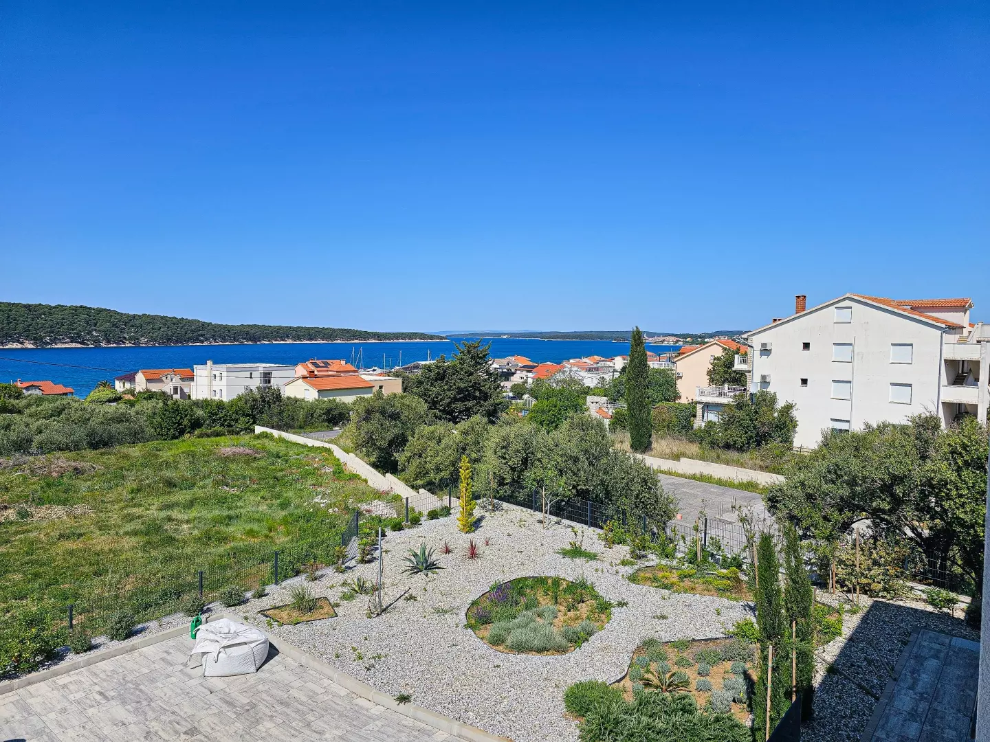 2-bedroom Apartment In Barbat Na Rabu, Croatia (81,88 M²)