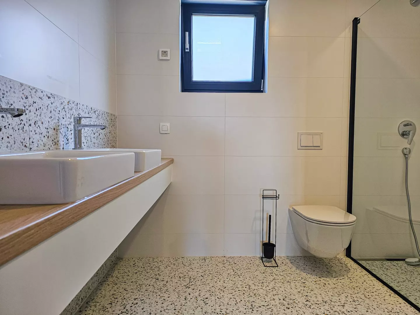 2-bedroom Apartment In Barbat Na Rabu, Croatia (87,25 M²)
