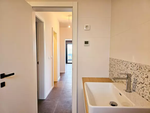 2-bedroom Apartment In Barbat Na Rabu, Croatia (87,25 M²)