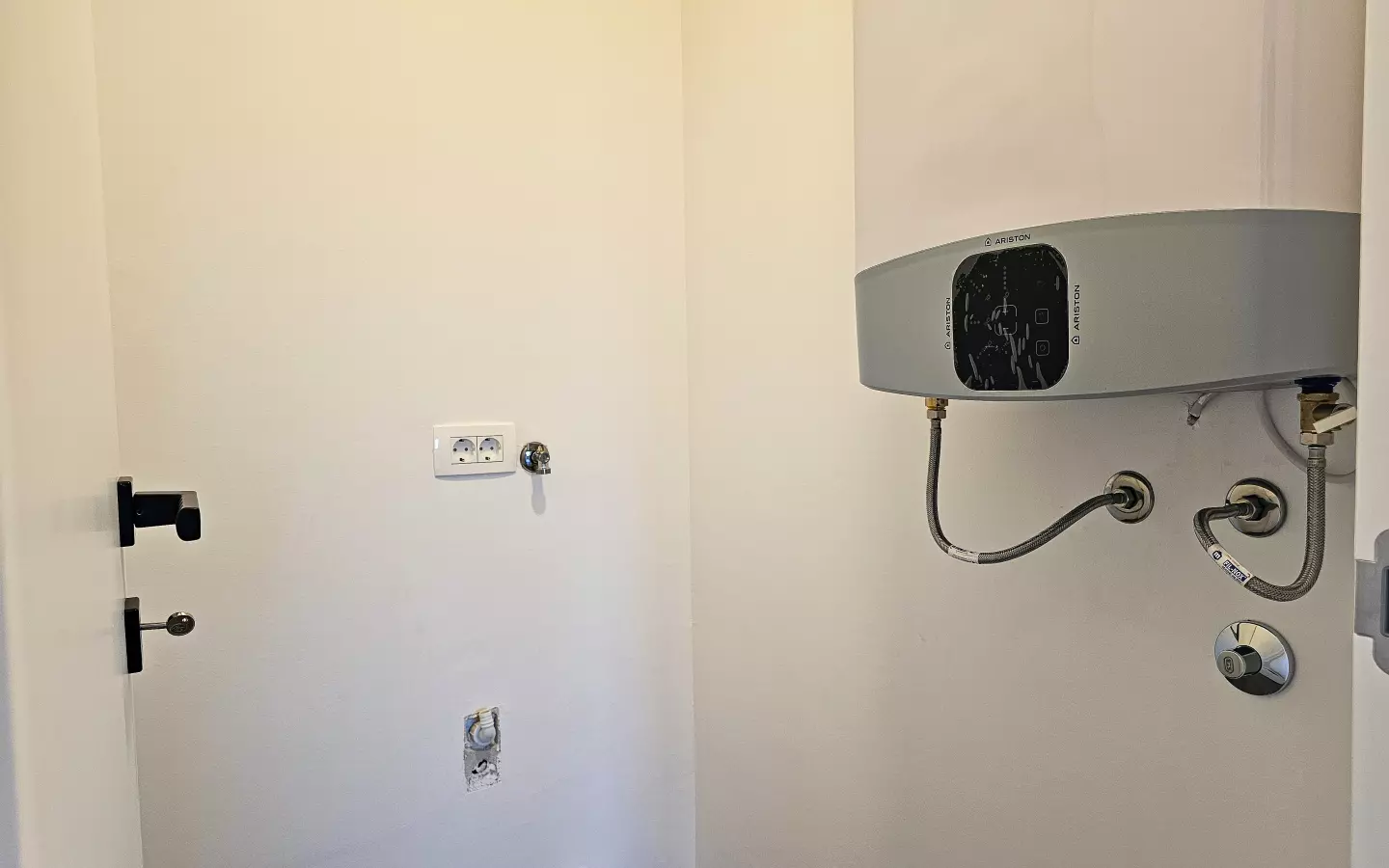 2-bedroom Apartment In Barbat Na Rabu, Croatia (87,25 M²)