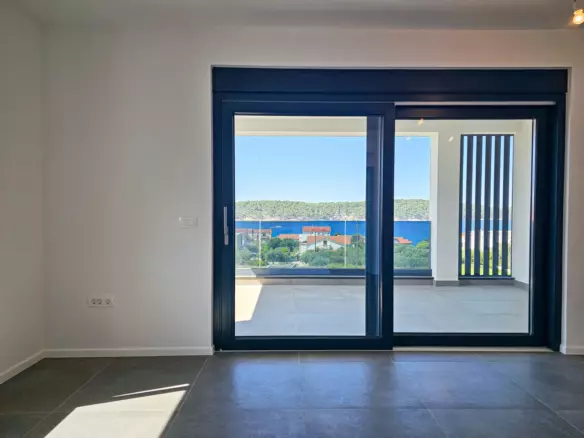 2-bedroom Apartment In Barbat Na Rabu, Croatia (81,88 M²)