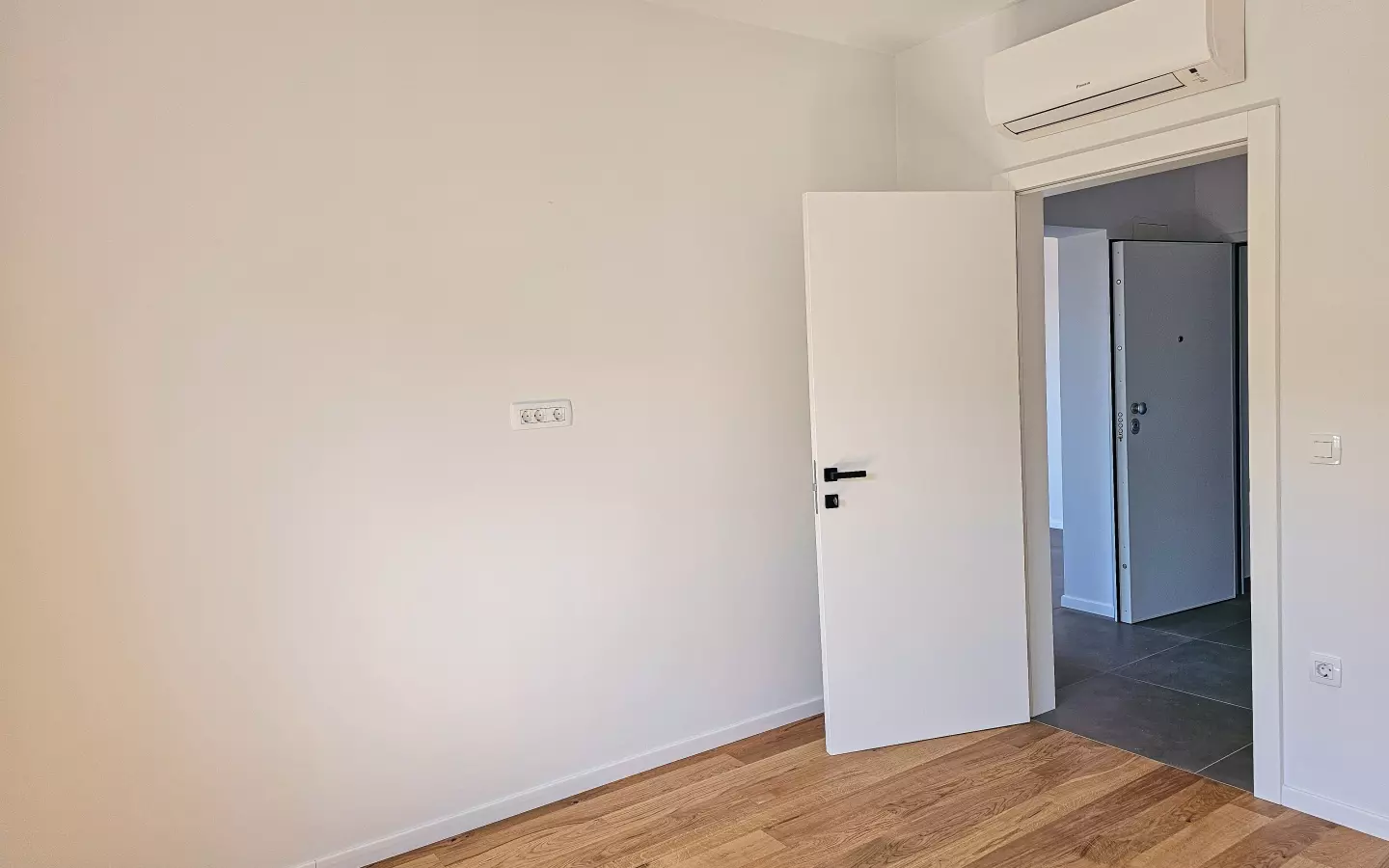 2-bedroom Apartment In Barbat Na Rabu, Croatia (81,88 M²)