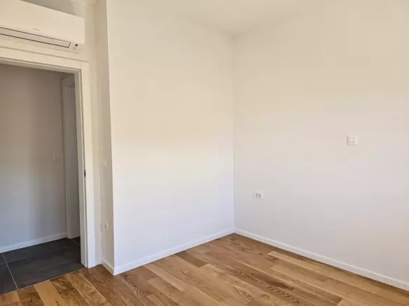 2-bedroom Apartment In Barbat Na Rabu, Croatia (81,88 M²)