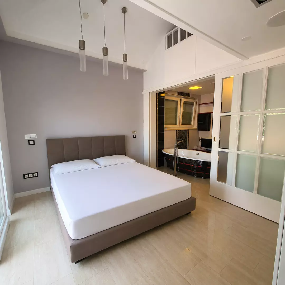 5-bedroom Villa In Remete, Croatia (675 M²)