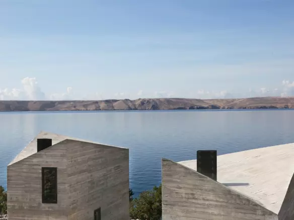 4-bedroom Villa In Karlobag, Croatia (150 M²)