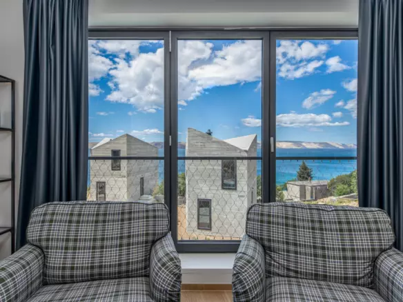 4-bedroom Villa In Karlobag, Croatia (150 M²)