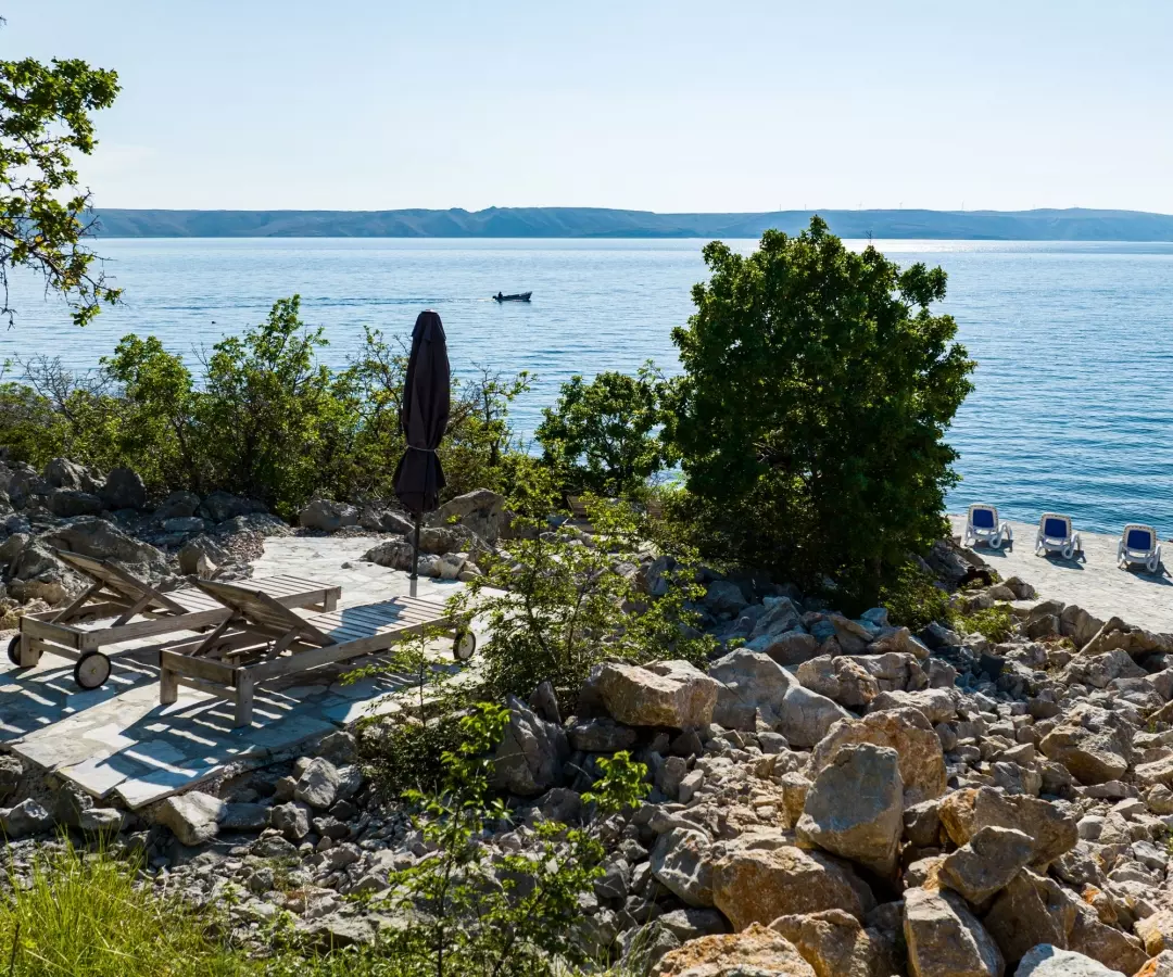 4-bedroom Villa In Karlobag, Croatia (150 M²)