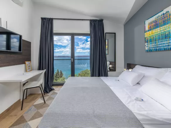 4-bedroom Villa In Karlobag, Croatia (150 M²)