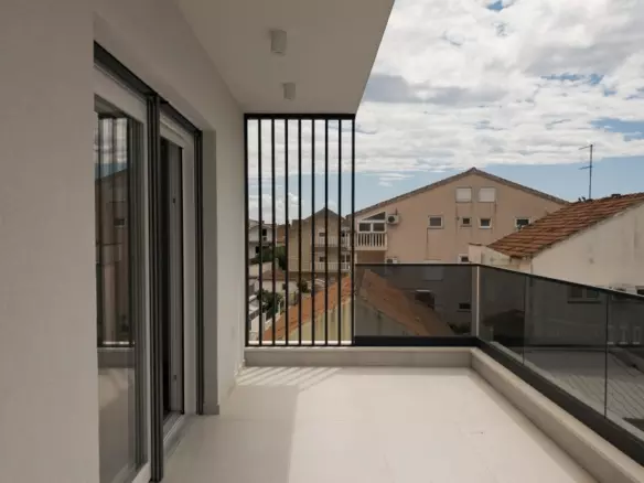 3-bedroom Apartment In Vodice, Croatia (121,38 M²)