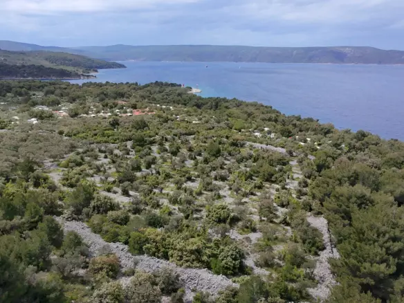 Land In Cres, Croatia (6.752 M²)