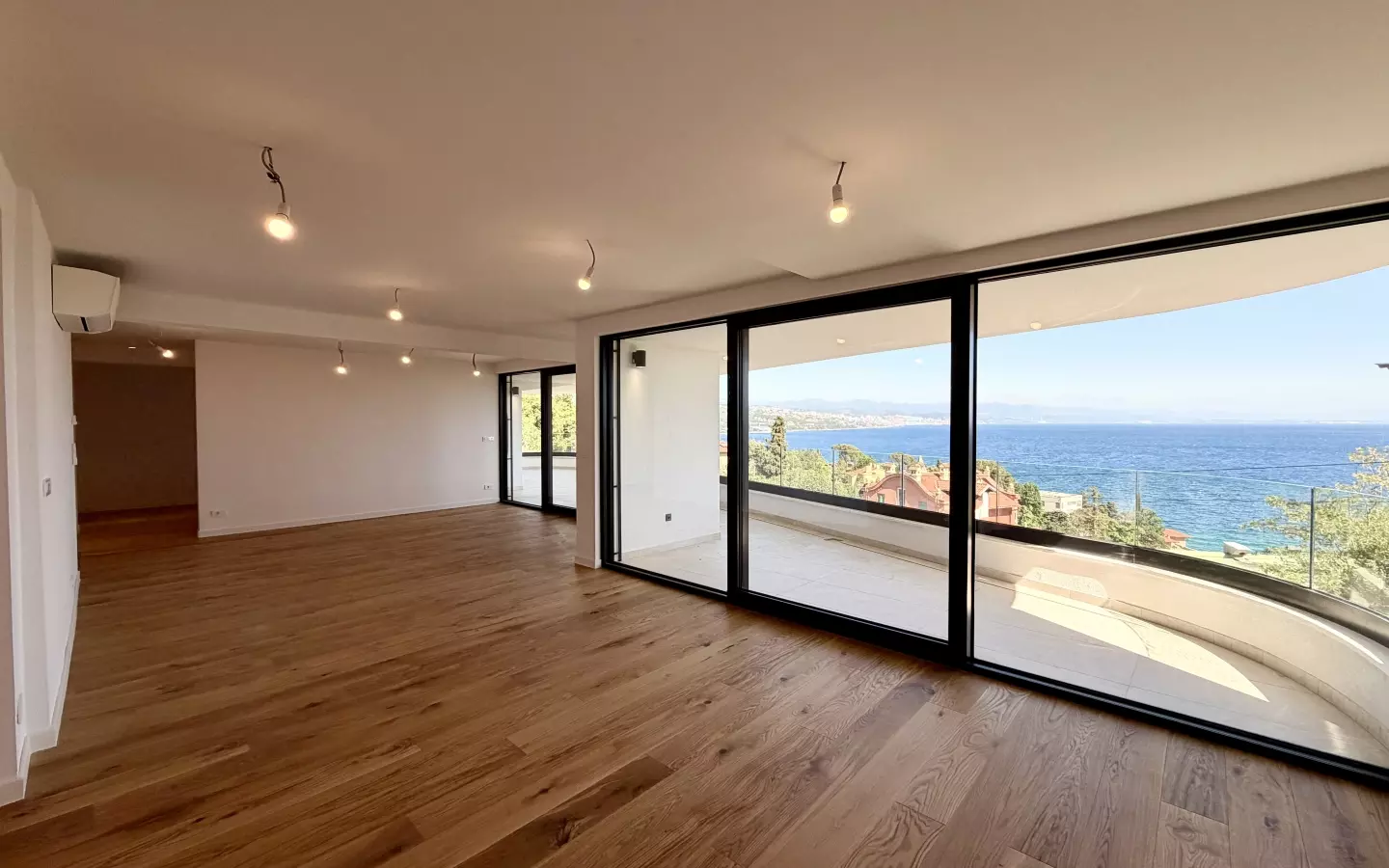 4-bedroom Apartment In Opatija – Centar, Croatia (208,47 M²)