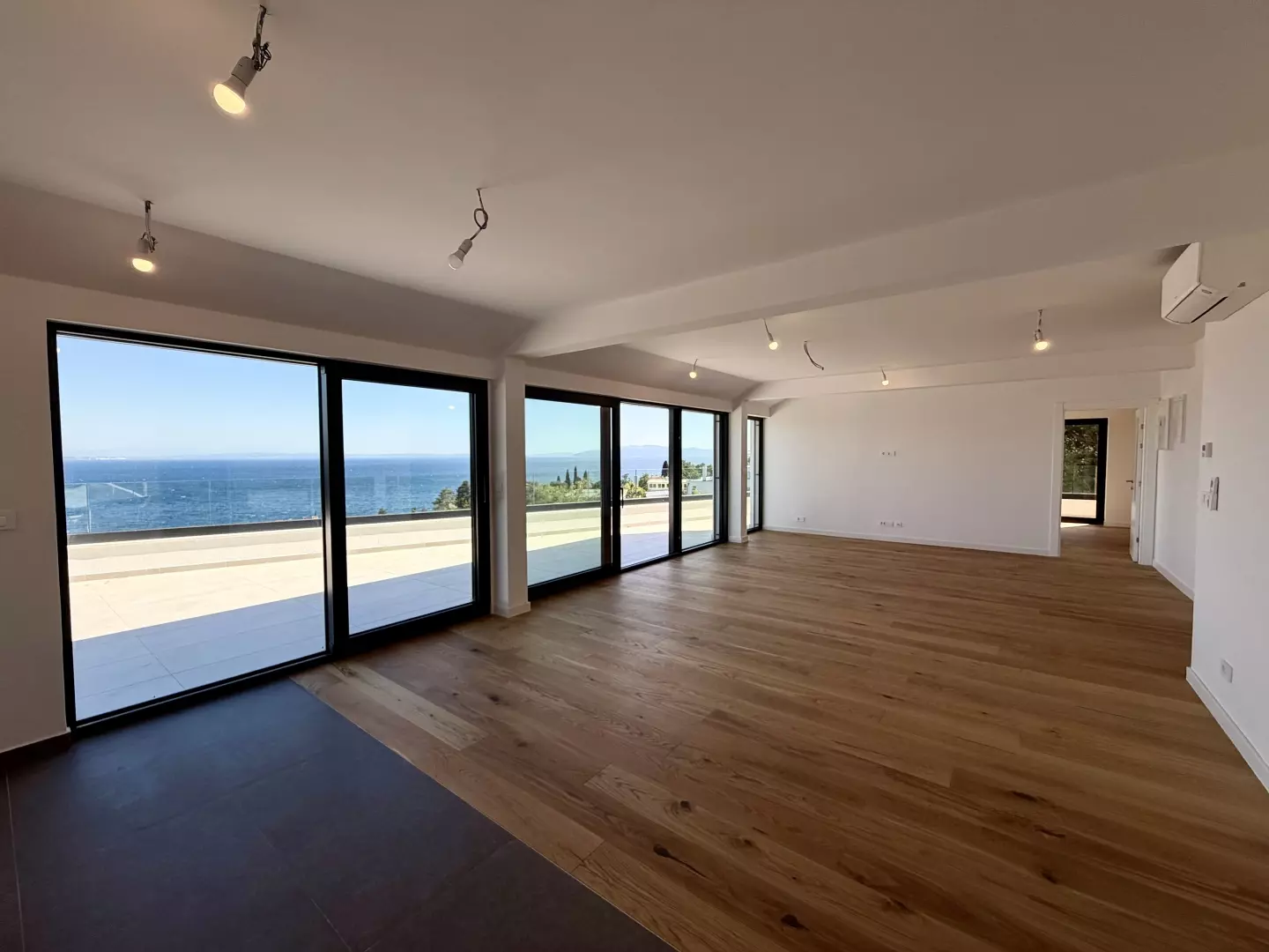3-bedroom Apartment In Opatija – Centar, Croatia (202,75 M²)