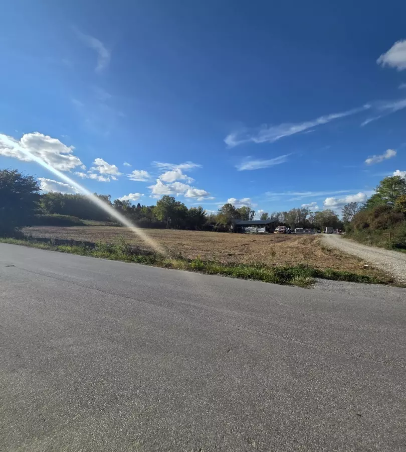 Land In Petrinja, Croatia (2.500 M²)