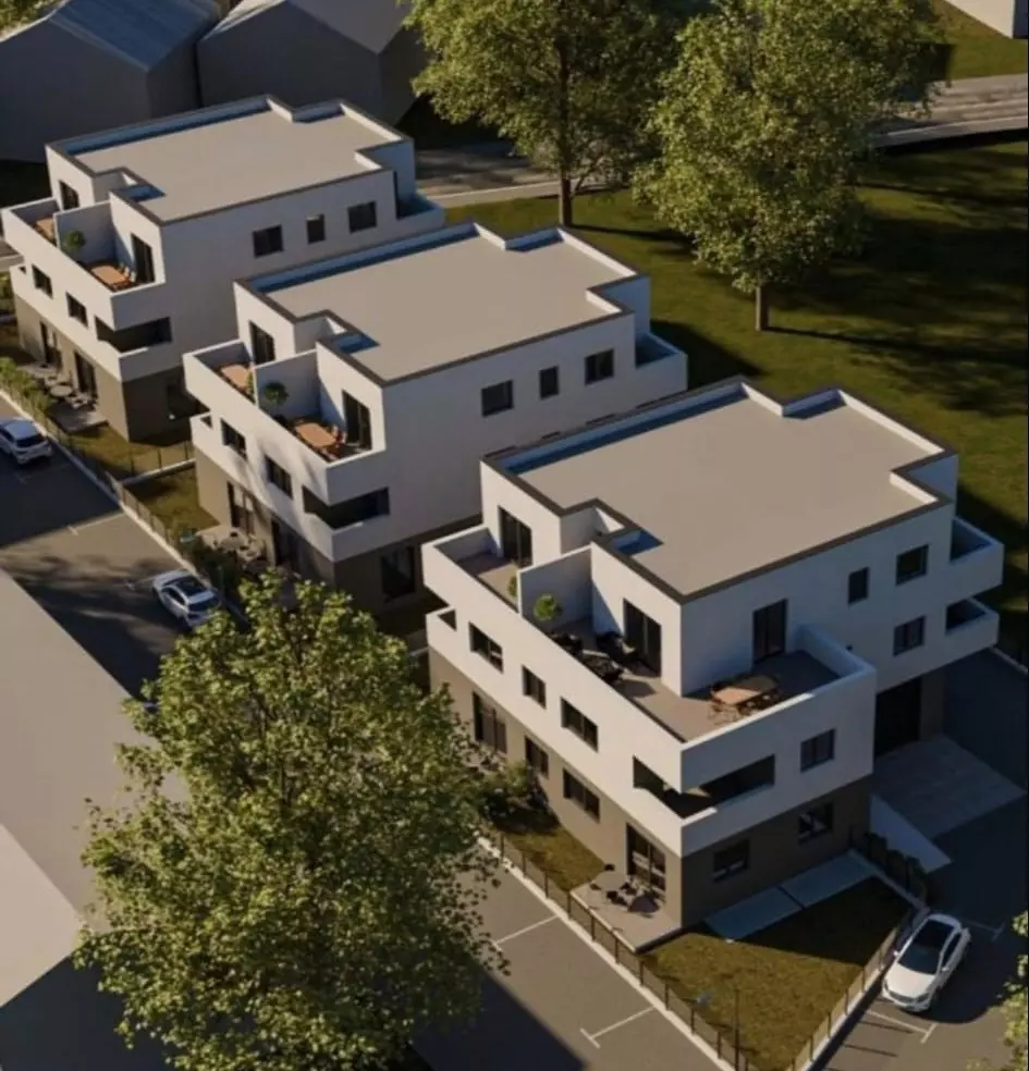 Land In Petrinja, Croatia (2.500 M²)