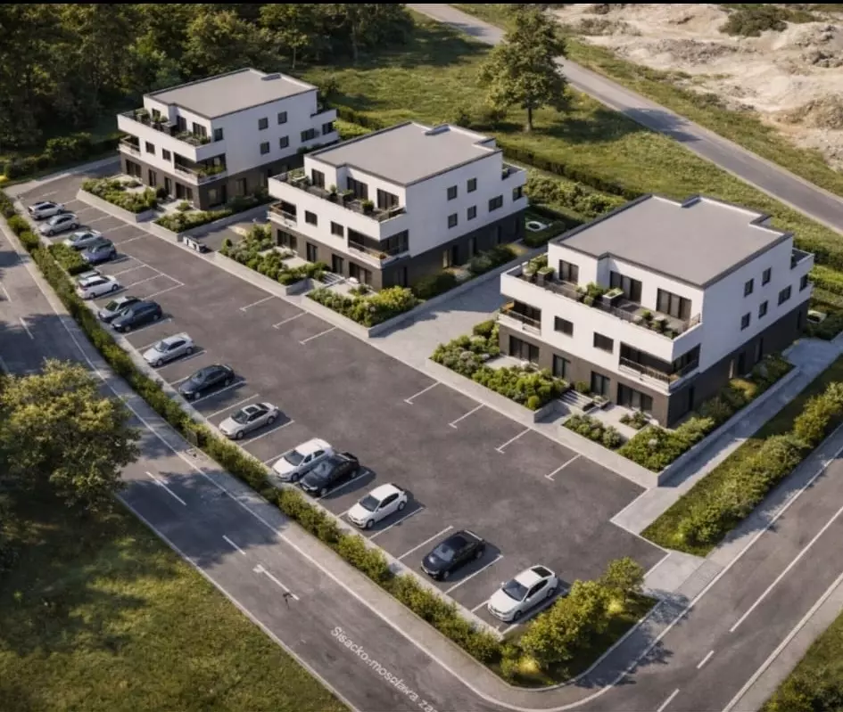 Land In Petrinja, Croatia (2.500 M²)