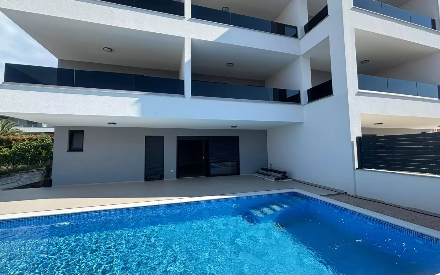 3-bedroom Apartment In Novigrad, Croatia (123,63 M²)