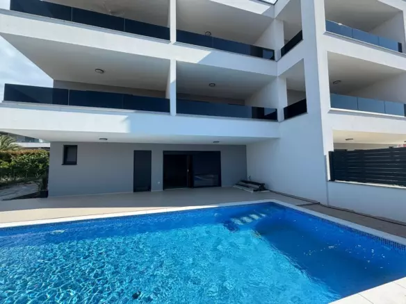 3-bedroom Apartment In Novigrad, Croatia (123,63 M²)
