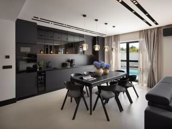 3-bedroom Villa In Visočane, Croatia (168 M²)