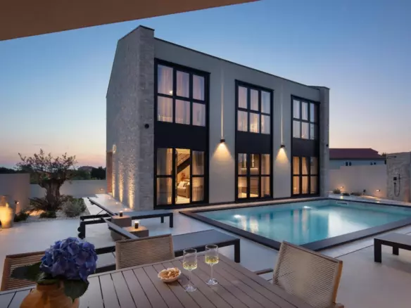 3-bedroom Villa In Visočane, Croatia (168 M²)