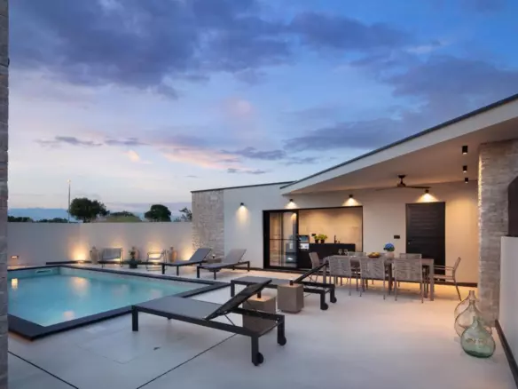3-bedroom Villa In Visočane, Croatia (168 M²)