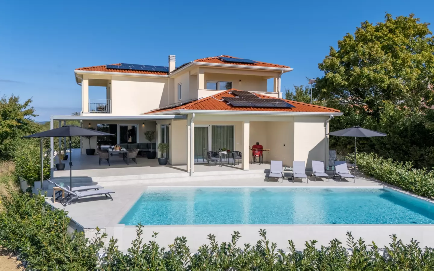 3-bedroom Detached House In Motovun, Croatia (255 M²)